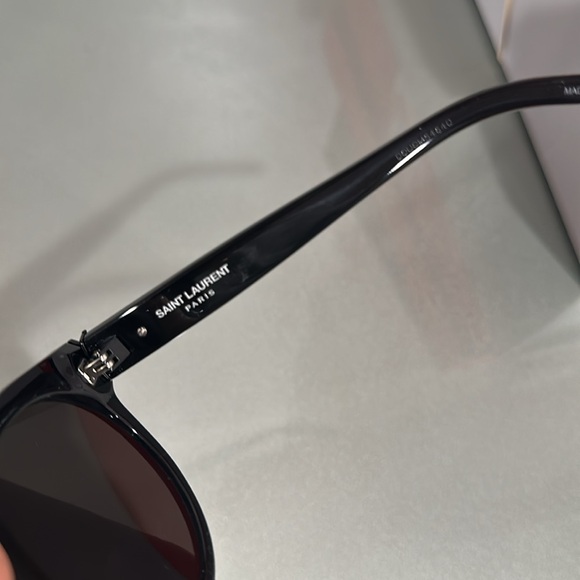 100% authentic Saint Laurent Paris women’s sunglasses - Picture 9 of 16